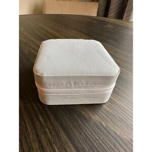 Travel Jewelery Case - Small - Zips Closed